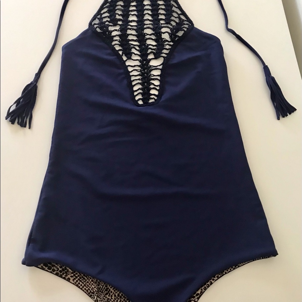 Acacia One Piece, Teahupo’o in Navy, Size Small